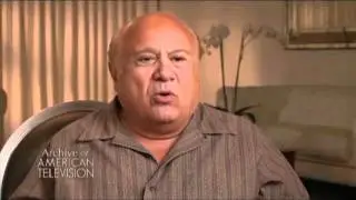 Danny DeVito on advice to aspiring actors - EMMYTVLEGENDS.ORG