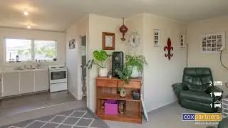 Tidy two-bedroom doer upper