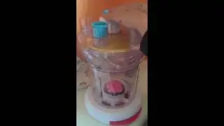 Baking cupcakes- Bella's Fantasy World