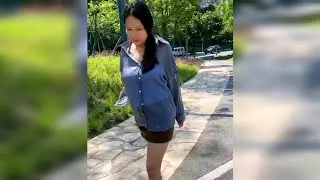 Young OOE Amputee Girl on Street | Losing One Leg and One Hand | Amputada