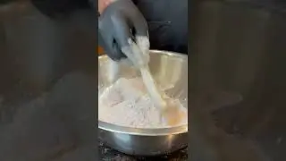 Это тесто просто невероятно вкусное! Закажите на thebleustore.com! #friedchicken #bleumagic #best...
