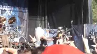 GWAR Tormentor with Slymenstra Hymen at GWARBQ 2014