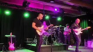 Zed Mitchell Band - Blue heart, in Lilly B! 31.10.25.