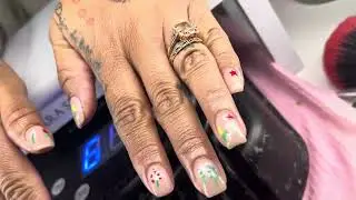 Spring time nails 🌼🌸🌼🌸