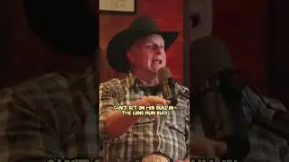 JB Mauney&rsquo;s legendary 94 point ride on Pearl Harbor 🐂 #pbr #jbmauney #bullriding #bullriders #bull