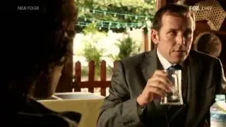 Gott ist Engl&auml;nder [Death in Paradise Staffel 1]