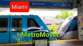 Riding MetroMover Brickell to Bayside Marketplace - Miami, Florida