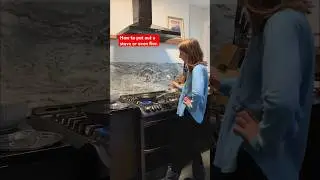 How to put out a stove or oven fire!