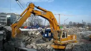 Liebherr R982 LC