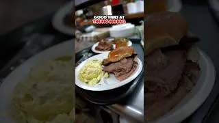 Good vibes and great #texasbbq 😋 #foodies #bbq #texaseats #sanantonio #satx