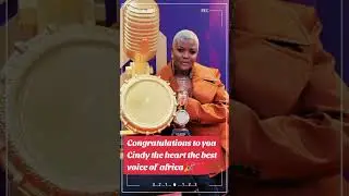 Cindy le coeur  vient de reporter le troph&eacute;e de meilleure voix f&eacute;minine  Afrique par affirma awards