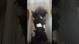 LOVAINA (LEUVEN): HISTORIA, UNIVERSIDAD Y CERVEZA