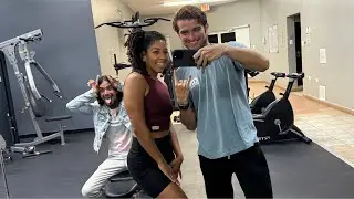 Come hang out with 3 vegans while we train booty! #AMA #PuertoRico 🇵🇷