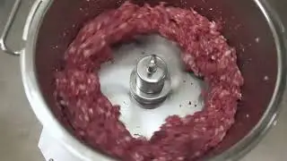 Машина для нарезки мяса и овощей и машина для приготовления хумуса
