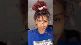 Styling Curly Hair #curlyhair #stressfree #females #curly #hairtok #naturalhair #haircare #hairstyle