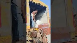 Hardworking 💪 fishing boats ice supplier 🥲🙏🥲#subscribe #song #shorts #trending #viral