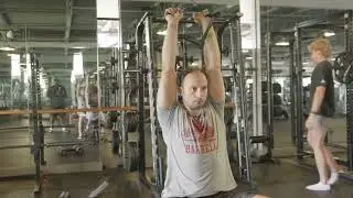 Seated Overhead Chains Extensions