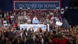 IA:MITT ROMNEY DES MOINES RALLY - WALK UP