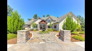 Stunning Views from this Private Mountain Retreat!