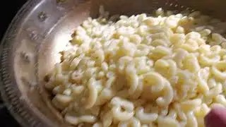 Kitchen cuisine/chicken macaroni/cooking by kiran butt