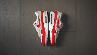 Comparing the Nike Air Max 1 OG 