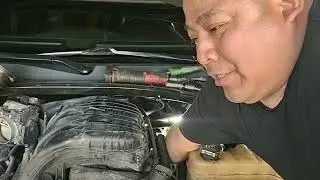 instalando termostato y sensor de temperatura 2012 Chrysler 300 S 3.6