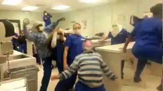 Harlem shaking in the hall Part 2