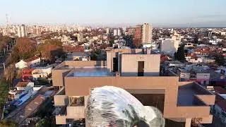 Mural de Mart&iacute;n Ron en Bernal, partido de Quilmes, Buenos Aires, Argentina