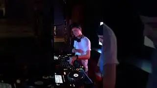 Первая игра на публике в I Van Gogh bar.