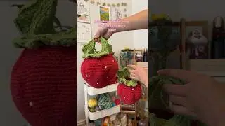 This crochet strawberry purse fits more than you think!  #crochet #crochetpatterns #cottagecore