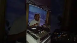 Algo Bueno LIVE at Tsi Caf&eacute; for A NIGHT OF DEEP