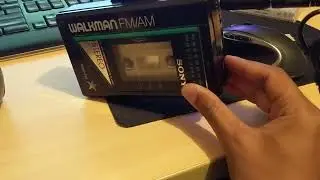 Sony Walkman WM-F12 1985 Vintage Tape Cassette Radio Player Test
