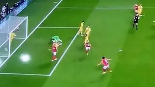 Бенфика - Барселона 2:0 гол Рафаэль Силва