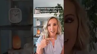 busy mom who is also a business owner humor #mompreneur #mompreneurcoach #creativebusinessowner