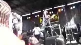 Extreme thing, Ronnie throwing..
