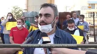 Solofra, flash mob degli ambientalisti contro i veleni