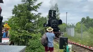 BR 52 8177 9 drives off