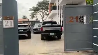 SMART GATE AUTOMATION/Remote control / App lock .