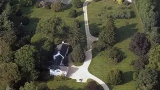 Country Colonial in Rumson, New Jersey