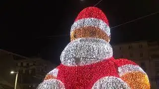 Napoli accende le luci ed è subito gara di selfie
