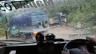 Tanjakan kaliwara lintas papua 