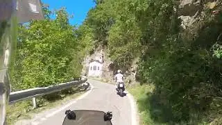 Motorrad in den Apennin