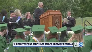 Jenison superintendent sends off seniors in person before retiring