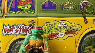 RAPHAEL ACTION FIGURE UNBOXING - TEENAGE MUTANT NINJA TURTLES PLAYMATES (RETRO)