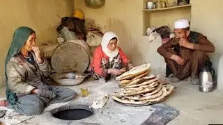 &rlm;Living In A fort With The Cold of Winter | Life  in 200 Years Ago | Village Life In Afghanistan