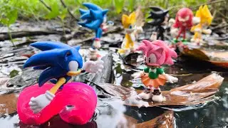 Sonic Hunter | Sonic Hedgehog | Knuckles | Tails | Super Sonic | Sonic Shadow | Metal Sonic | Amy