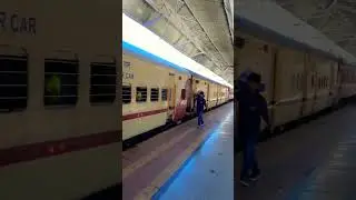 22155 Kalaburagi ( Gulbarga) Kolhapur Express Announcements at Solapur #shorts #shortvideo #solapur