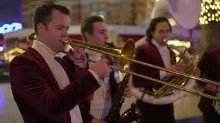 God Rest Ye Merry, Gentlemen (Swing) - Boulevard Brass at The Connaught Hotel, London