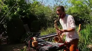Notos: live summer vibes