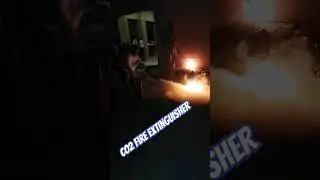 5KG Fire extinguisher used by diesel fire #fireemergency #firefighting